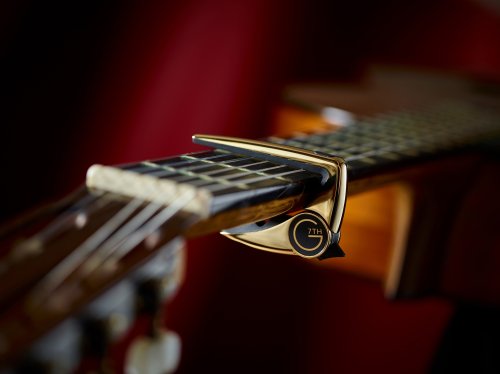 G7th C53053 Performance 2 Classical Capo. Gold Plate