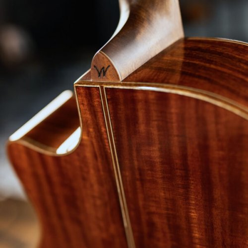 Washburn G55CE Comfort Deluxe 55 Series Grand Auditorium Cutaway Acoustic Electric Guitar. Koa