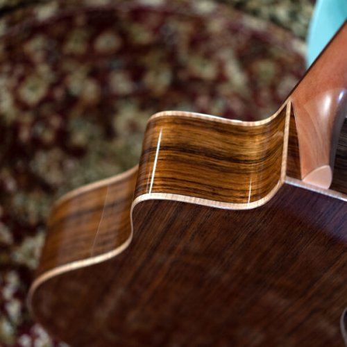 Washburn BTSC40SCE Bella Tono Suprema Acoustic-Electric Guitar. Natural Glossy