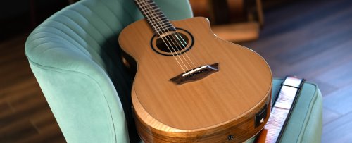 Washburn BTSC40SCE Bella Tono Suprema Acoustic-Electric Guitar. Natural Glossy