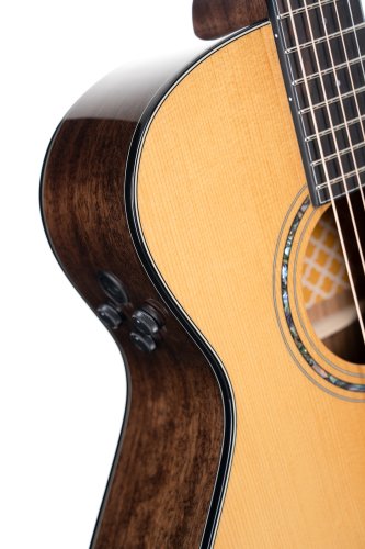 Cort Gold MC6 Ovangkol Acoustic-Electric Guitar w/Premium Gig-bag. Natural Gloss