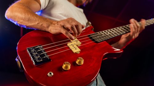 Washburn SB4R Wing Series Scavenger Electric Bass w/Gigbag. Trans Red